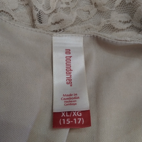 No Boundaries juniors size xl (15-17) cream lace dress - Picture 6 of 7